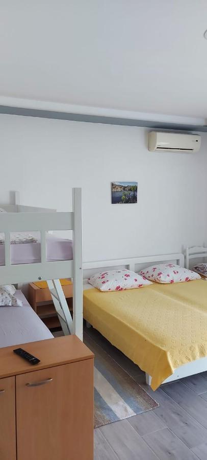 Top Location Živogošće Esterno foto